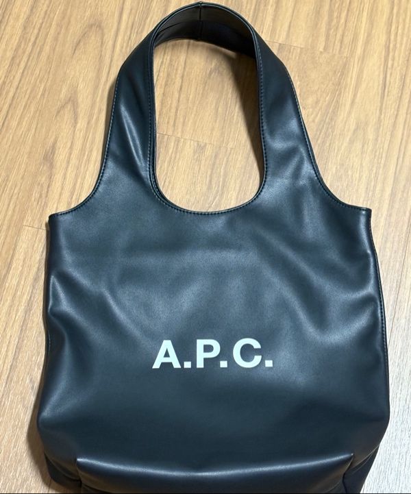 MUSINSA | A.P.C. Small Ninon Tote Bag - Black / PUAATM61861LZZ