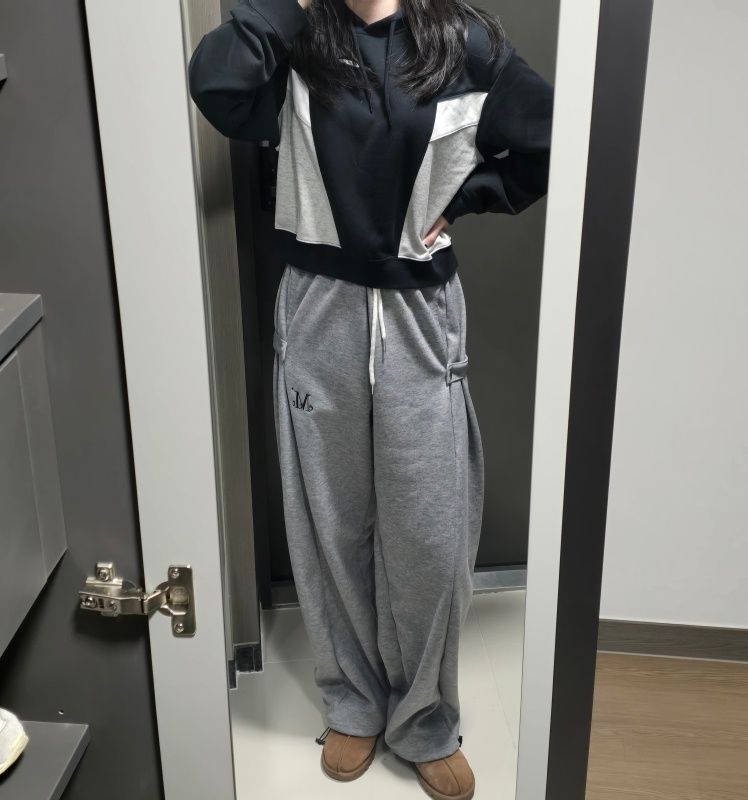 MUSINSA | MUCENT Weir Side Button Sweatpants Unisex (4 Colors)