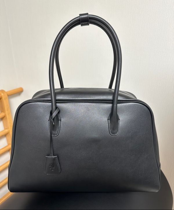MUSINSA | KOMOREBI MUSEUM B01-L-1 Cow Leather Bowling Bag Large _