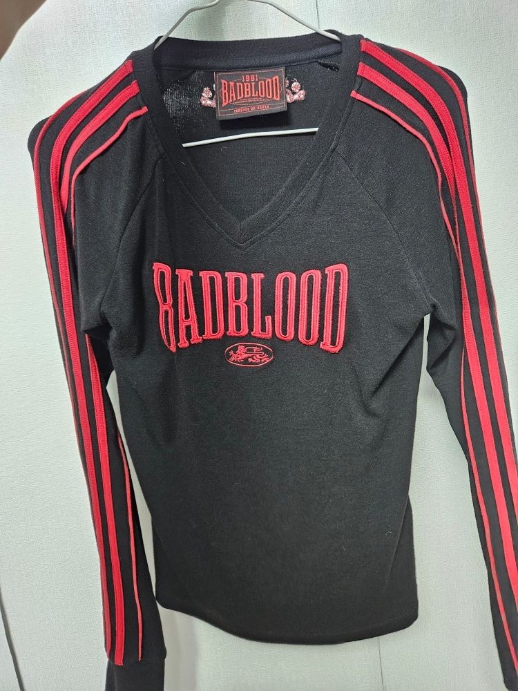 BADBLOOD ♥ Classic Logo Long Sleeve /追跡付 MUSINSA公式 | BADBLOOD Mystic Capsule V-Neck Long Sleeve - Black