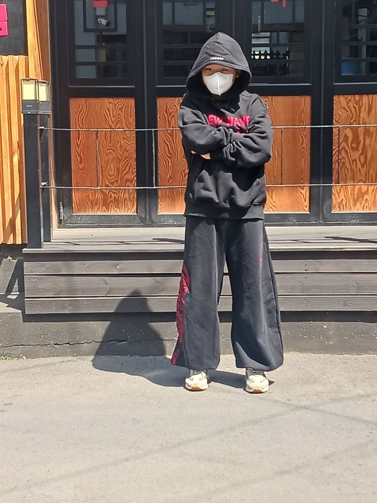 ☆BADBLOOD☆ Mystic Capsule 2 Way Curved Jogger Trousers Dar Badblood Mystic Capsule 2 Way Curved Jogger Trousers Red