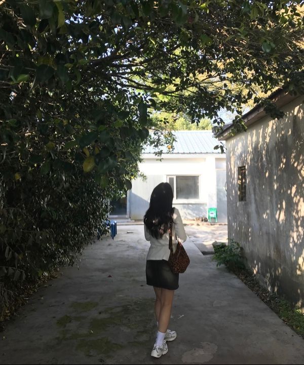 MUSINSA公式 | MUR Nuovo Mini Hobo Bag (8 colors)
