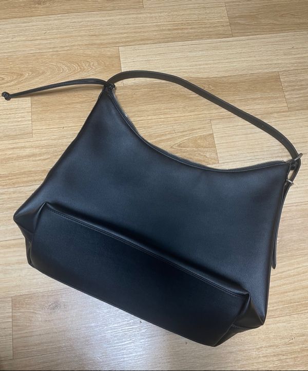 MUSINSA STANDARD WOMAN ■ Women's Slouch Shoulder Bag MUSINSA | MUSINSA STANDARD WOMAN Women's Slouch Shoulder Bag
