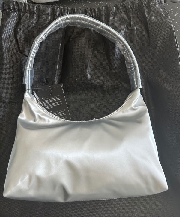 MUSINSA | MUSINSA STANDARD WOMAN Women's Shiny Hobo Bag [Silver]