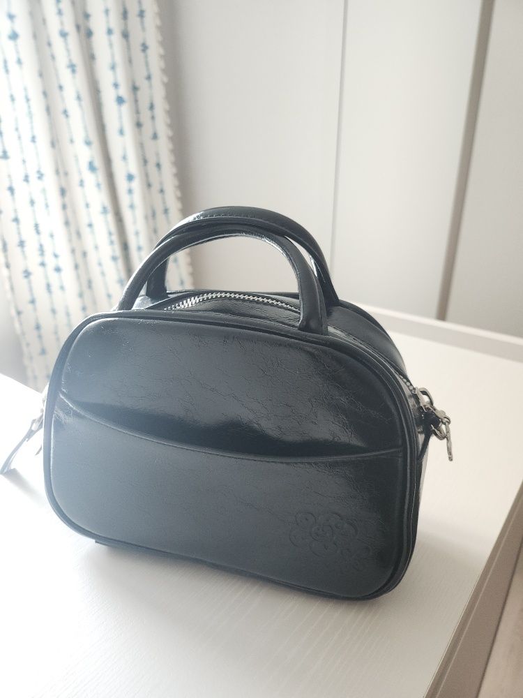 MUSINSA | WACKY WILLY Lily Volume Handle Tote Bag Black