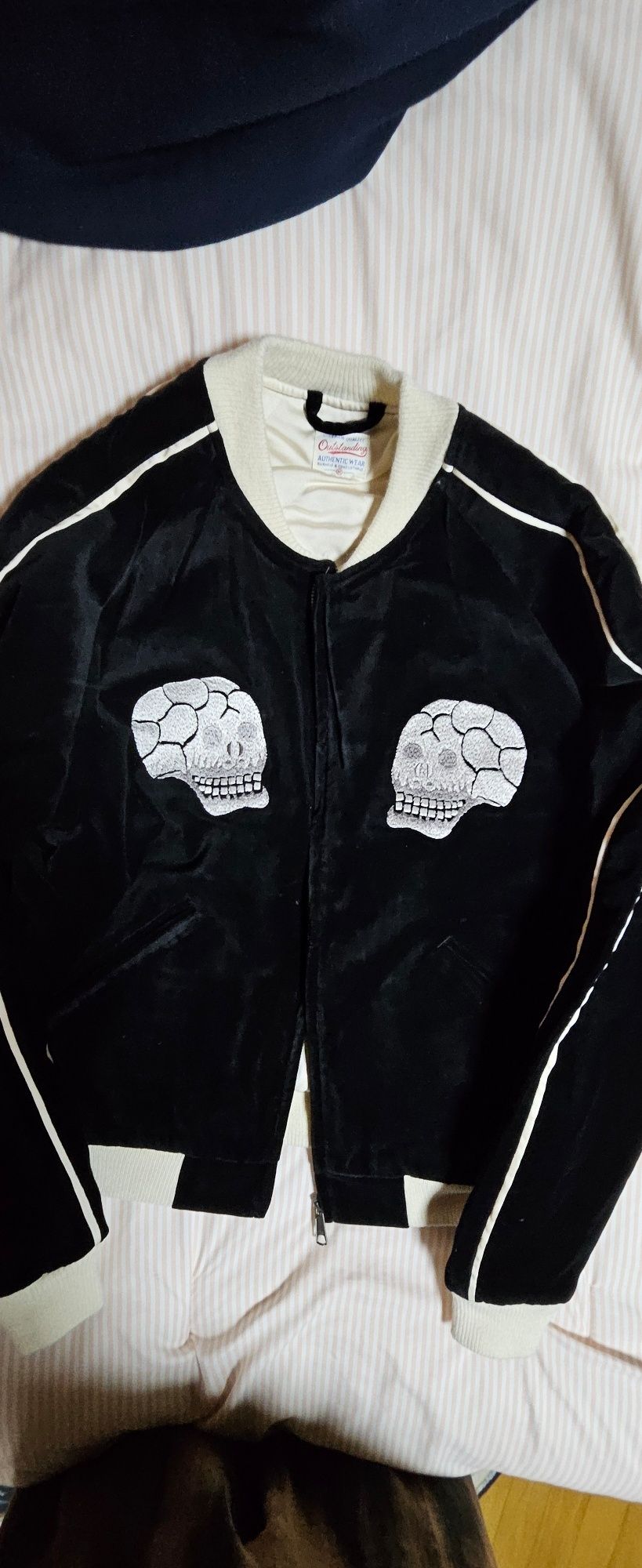 MUSINSA公式 | OUTSTANDING SKULL VELVET SOUVENIR JACKET_BLACK