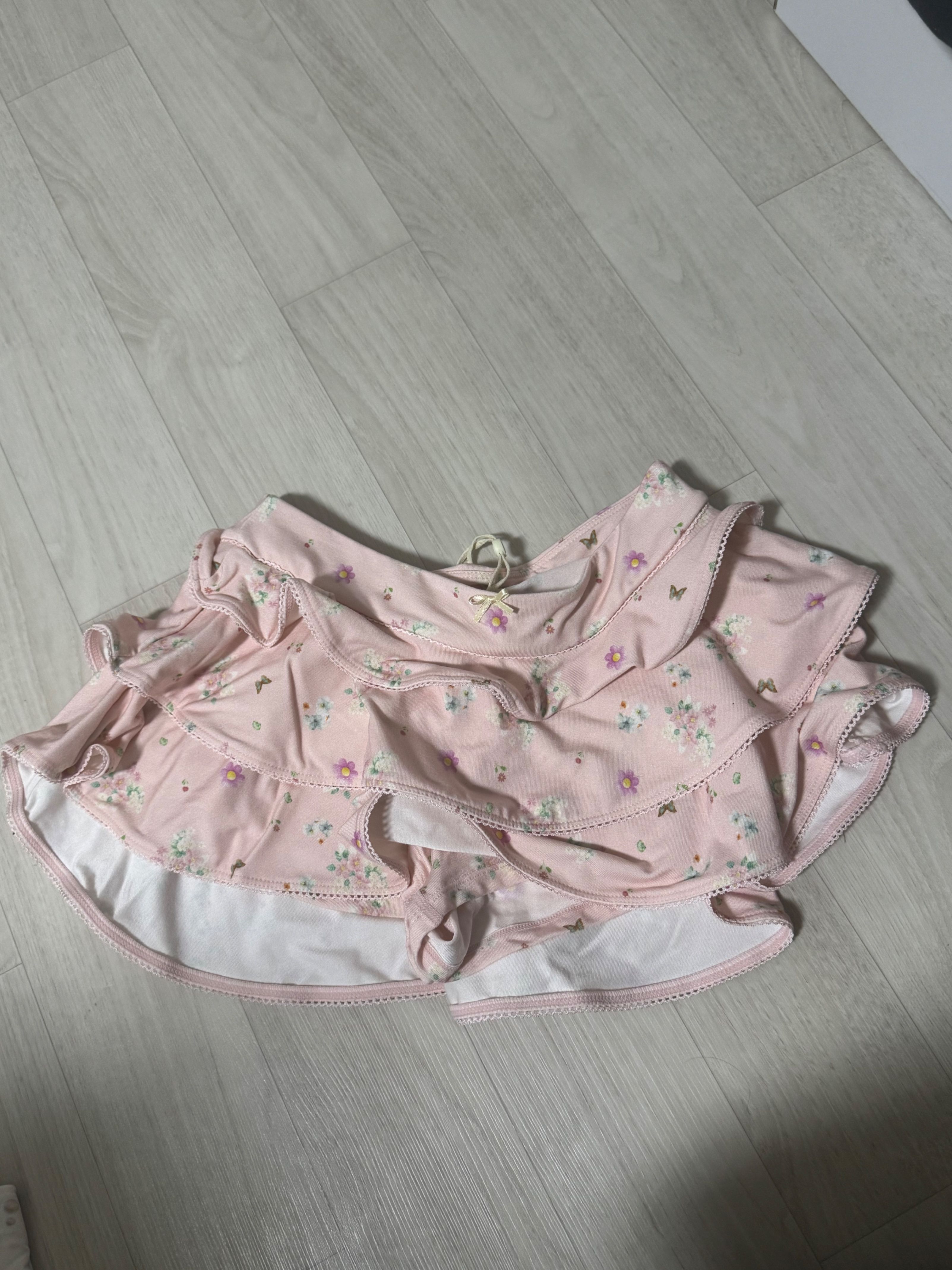 ★GLOWNY★ PICOT FRILL MINI SKIRT PINK BOUQUET GY25LWSK002PK MUSINSA | GLOWNY PICOT FRILL MINI SKIRT (PINK BOUQUET)