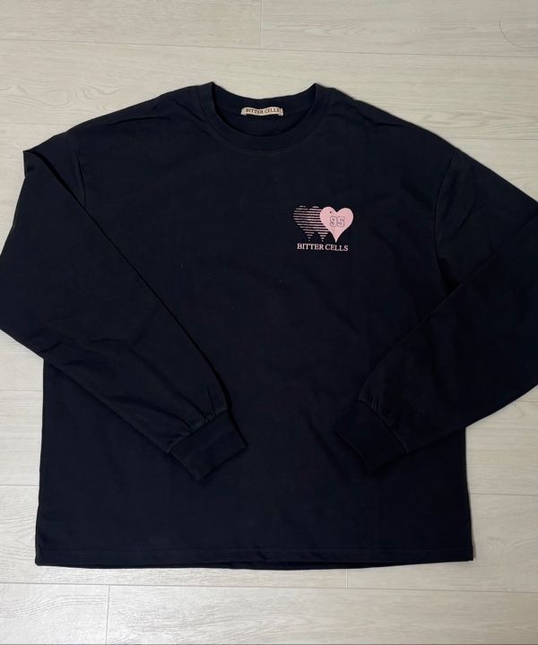 MUSINSA公式 | BITTERCELLS Sporty Heart Long Sleeve-Charcoal
