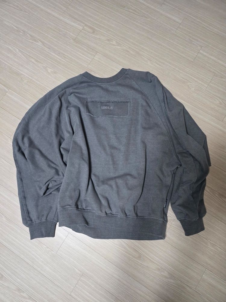 MUSINSA | AJOBYAJO Raw Edge Batwing Sweatshirt [CHARCOAL]