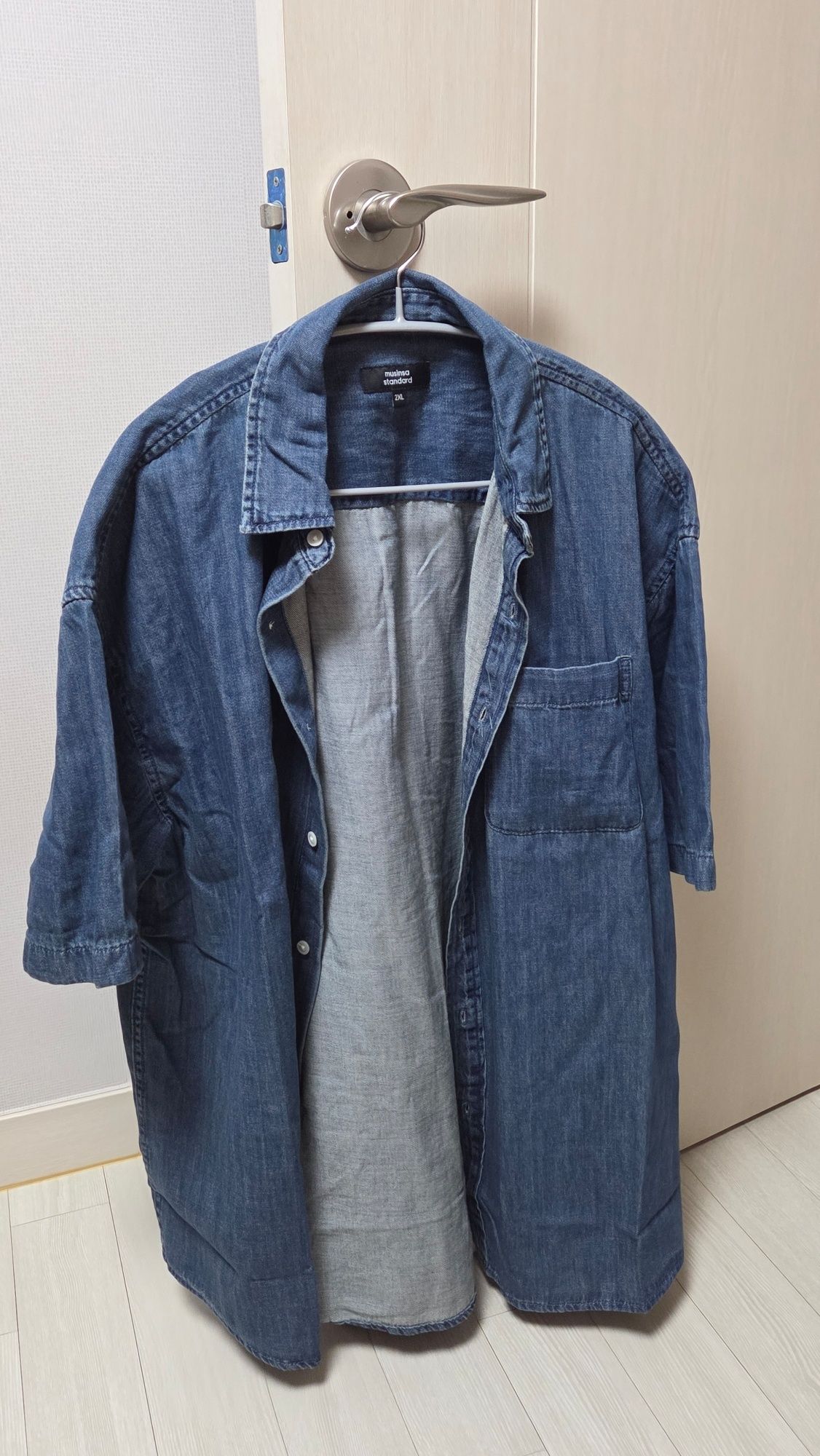 ★MUSINSA STANDARD★ Oversized Short Sleeve Denim Shirt Raw MUSINSA | MUSINSA STANDARD Oversized short sleeve denim