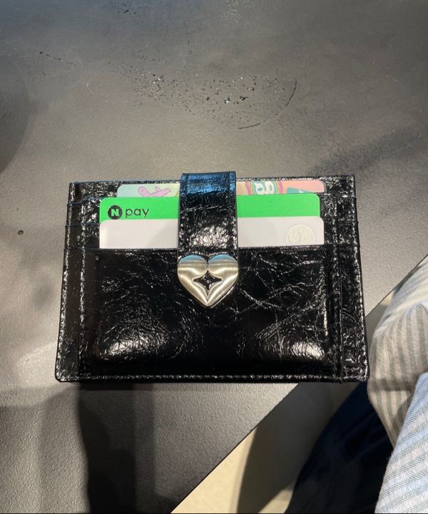 MUSINSA | fennec HEARTY BRIDGE POCKET - BLACK