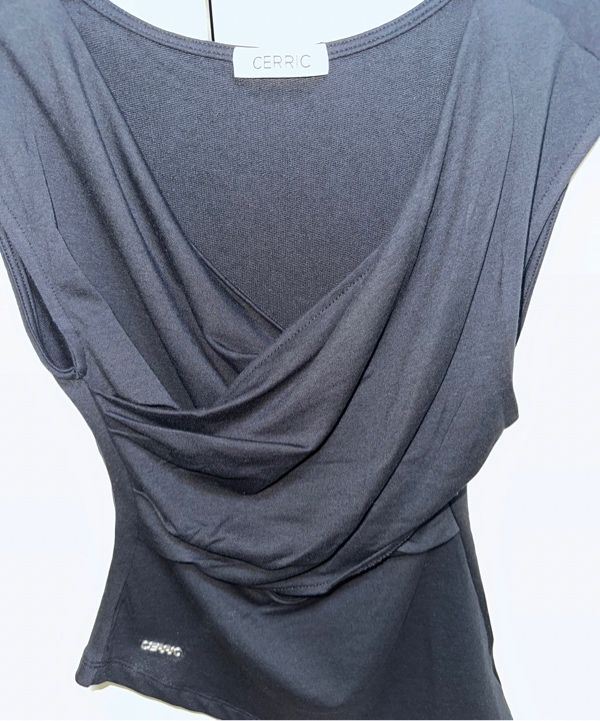 [CERRIC] DRAPE CROSS SLEEVELESS ☆送料込☆ MUSINSA | CERRIC DRAPE CROSS SLEEVELESS / BLACK