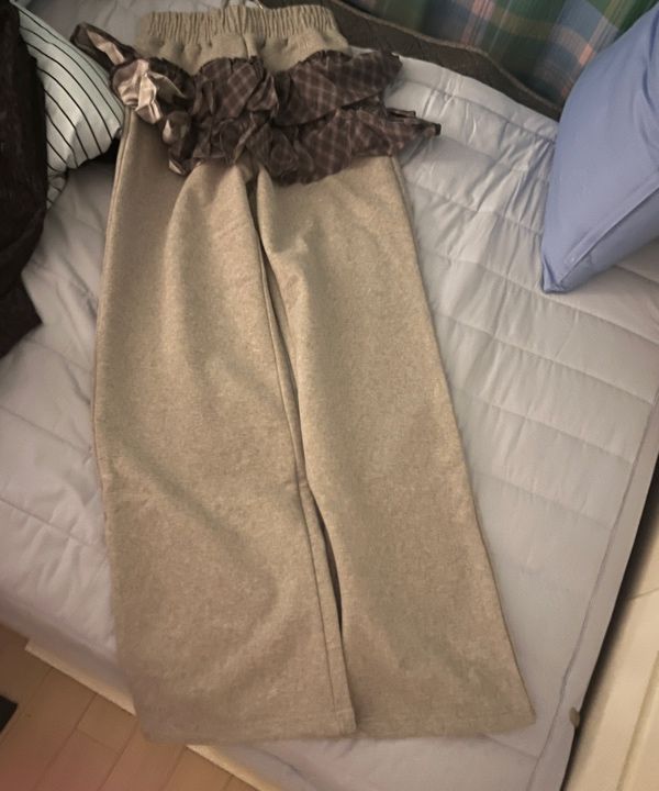 【LUV IS TRUE】25ss IM PATTERN FRILL PANTS MUSINSA | LUV IS TRUE IM PATTERN FRILL PANTS(LIGHT GRAY)