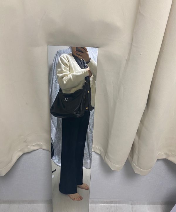 MUSINSA | MUCENT Merin Gold Line Leather Shoulder Bag Unisex