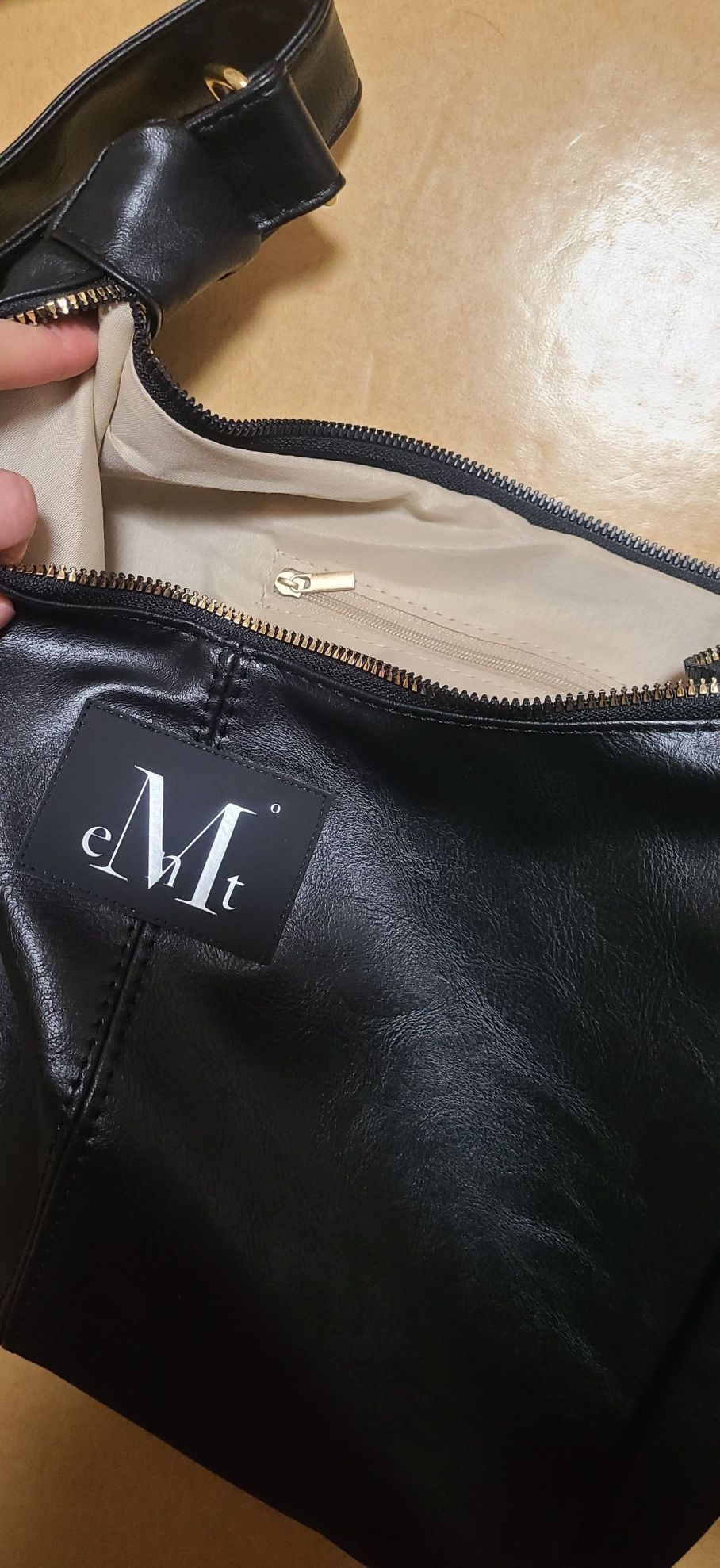 MUSINSA公式 | MUCENT Merin Gold Line Leather Shoulder Bag