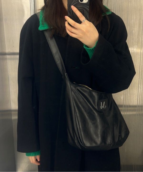 ショルダーバッグ・ポシェット ^MUCENT^ Merin Gold Line Leather Shoulder Bag Unisex 2 Color MUSINSA公式 | MUCENT Merin Gold Line Leather Shoulder Bag