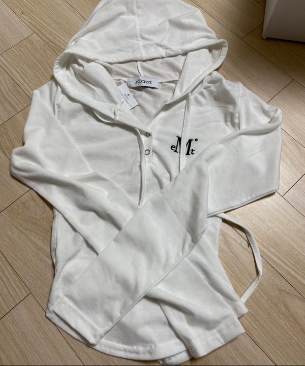 【MUCENT】Luen Signature Slim Hoodieパーカー MUSINSA公式 | MUCENT ルエン シグネチャースリムフードパーカー (4カラー)