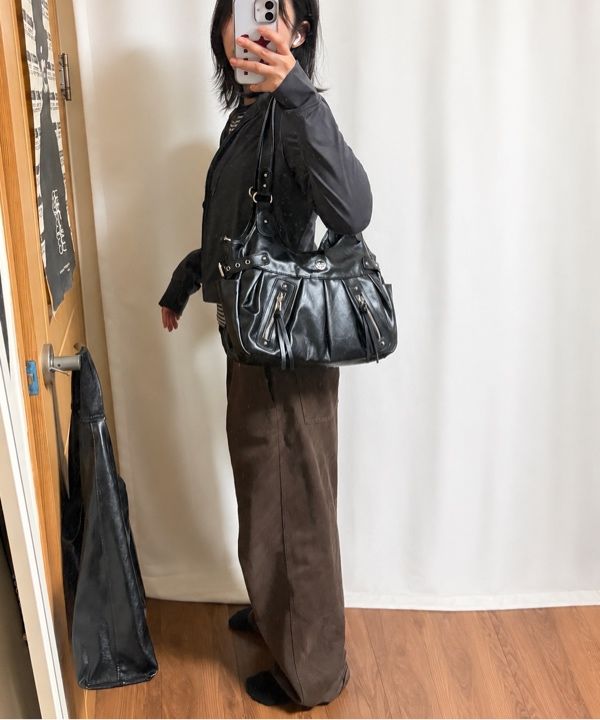 MUSINSA公式 | ILLIGO エンバー バックル ショルダーバッグ ブラック