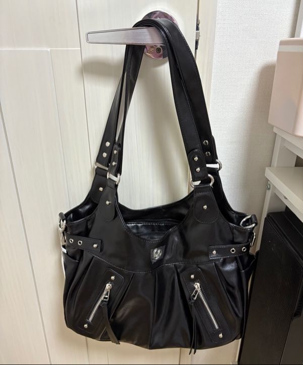 MUSINSA公式 | ILLIGO エンバー バックル ショルダーバッグ ブラック