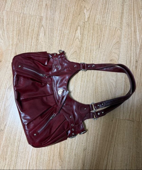 MUSINSA公式 | ILLIGO エンバー バックル ショルダーバッグ バーガンディ