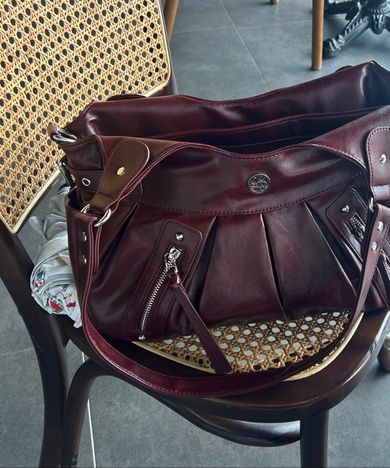 MUSINSA公式 | ILLIGO エンバー バックル ショルダーバッグ バーガンディ