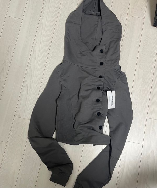 トップス MISEKI SEOUL Cowl neck botton hoodie MUSINSA | MISEKI SEOUL Cowl neck botton hoodie DARK GREY