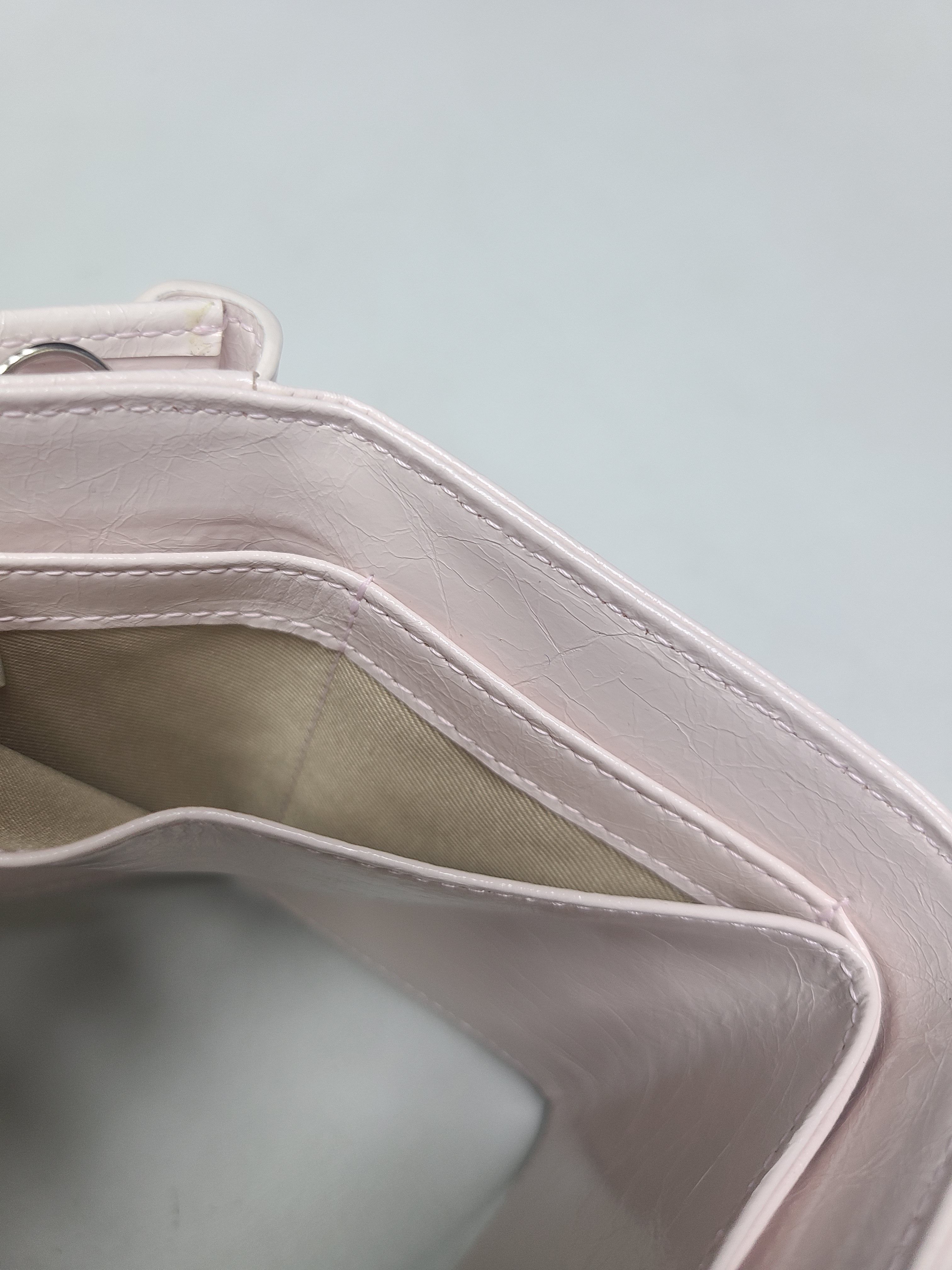 MUSINSA | fennec CRINKLE TRIANGLE TRIPLE WALLET - BLOSSOM