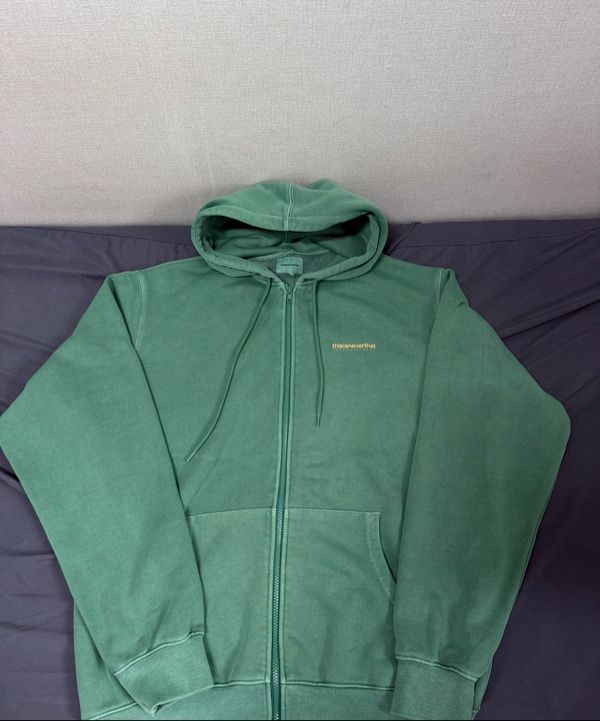 MUSINSA公式 | thisisneverthat INTL. Logo Zip Up Hoodie Deep Green