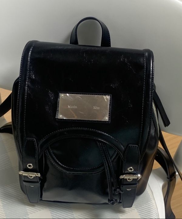 ★MATIN KIM ★BUCKLE DETAIL BACK PACK BUCKLE DETAIL BACK PACK IN BLACK – Matin Kim