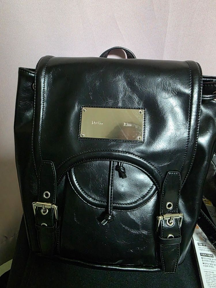 MATIN KIM ■ BUCKLE DETAIL BACK PACK BUCKLE DETAIL BACK PACK IN BLACK – Matin Kim