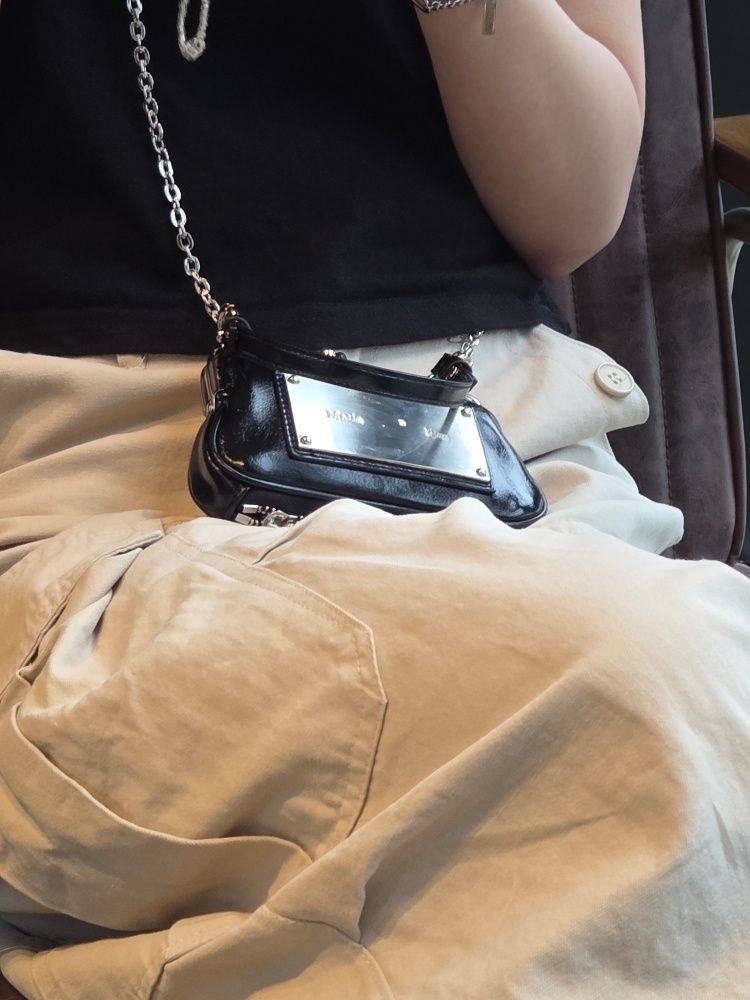 【MATIN KIM】FRAME MINI WALLET BAG MUSINSA | MATIN KIM FRAME MINI WALLET BAG IN RED