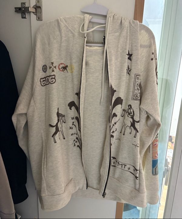 MUSINSA公式 | TOOMUCHTAX PRINTED WAFFLE ZIP-UP HOODIE (IVORY)