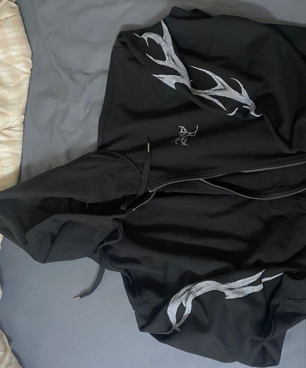 韓国発!【NOT4NERD】Dagger Tribal Logo Hood Zip Up MUSINSA | NOT4NERD Dagger Tribal Logo Hood Zip Up - Grey