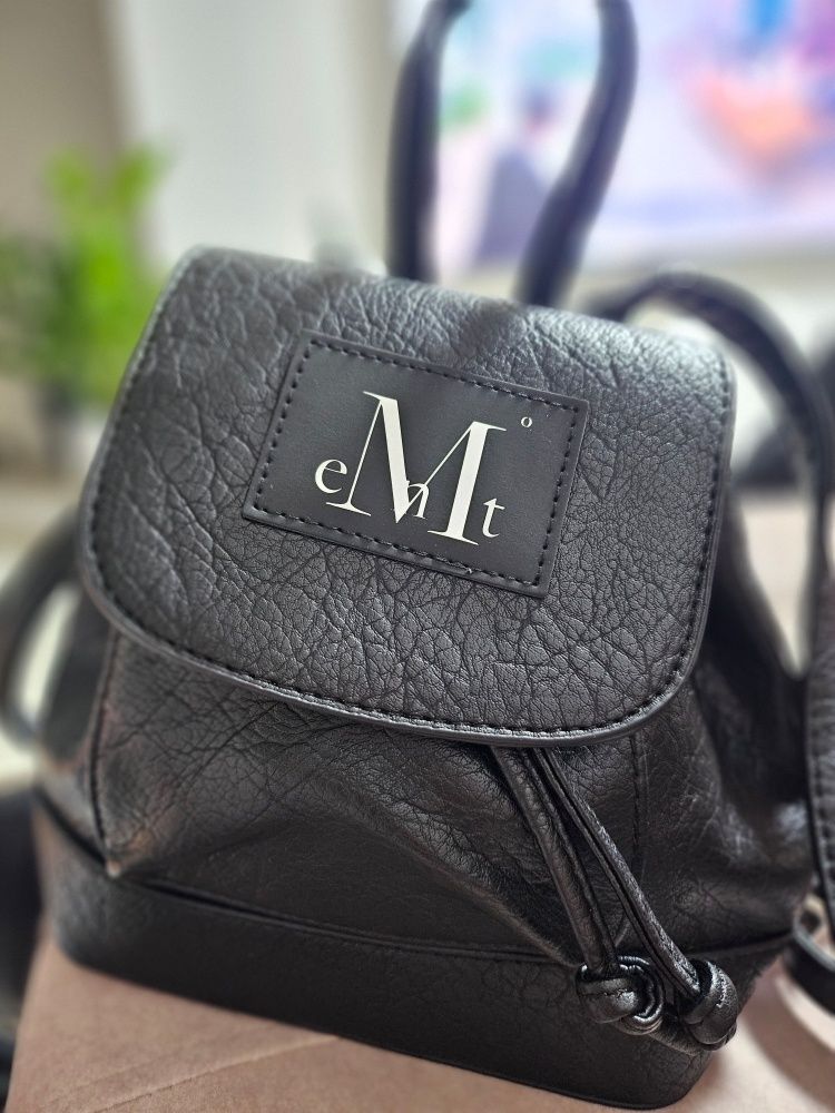 ☆MUCENT☆ Reno Crack Round Mini Backpack Unisex MUSINSA | MUCENT Reno Crack Round Mini Backpack Unisex
