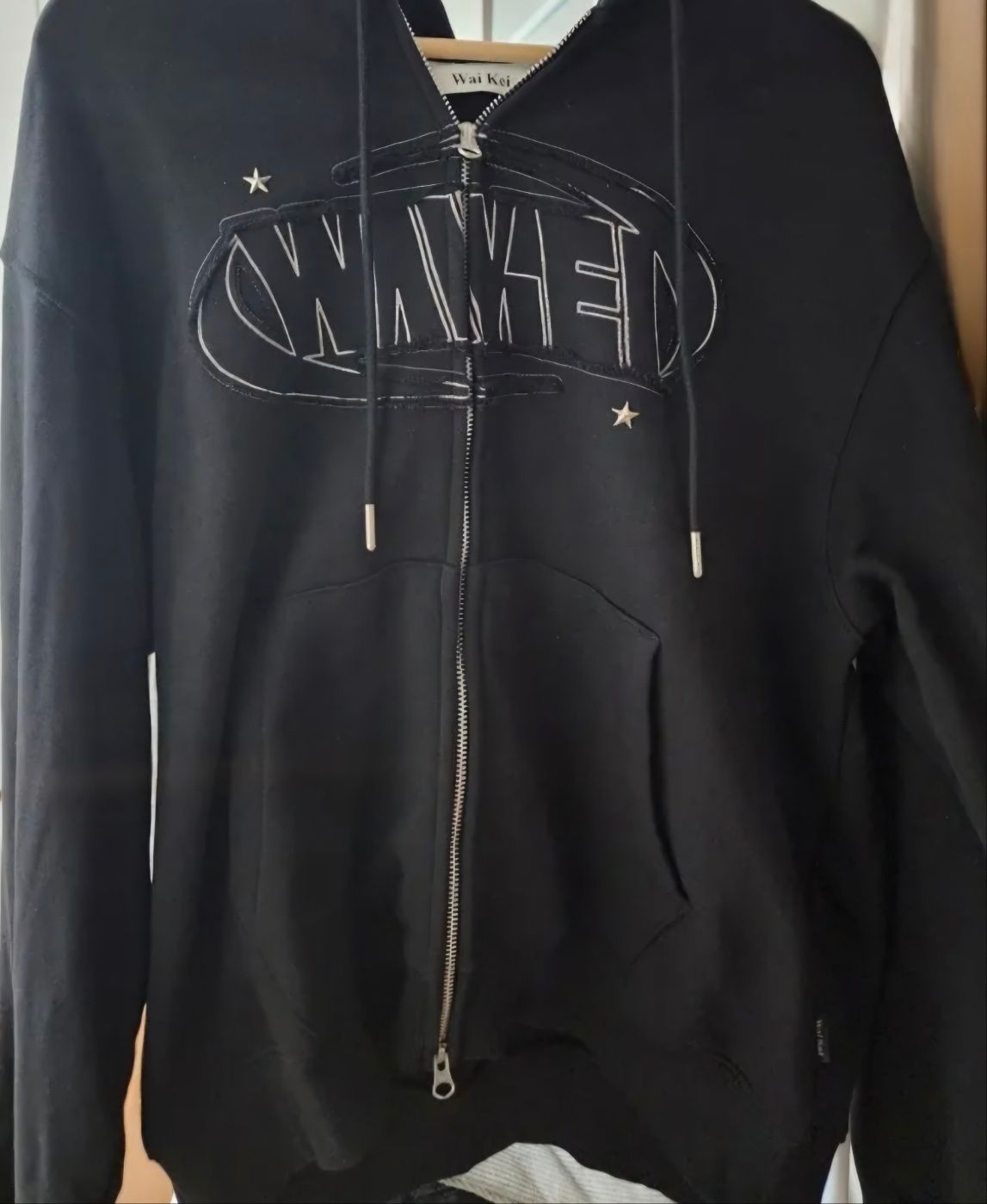 MUSINSA | WAI KEI Logo Applique Hooded Zip-Up Black