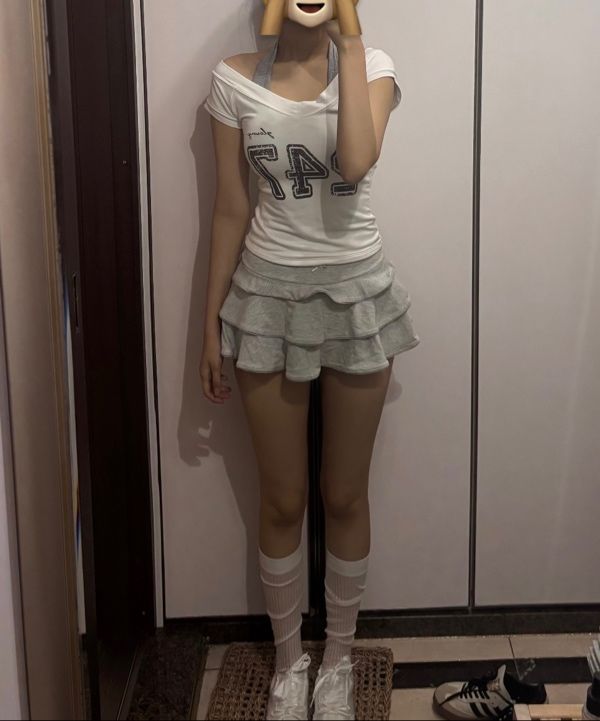 MUSINSA | GLOWNY PICOT FRILL MINI SKIRT (WHITE MELANGE)