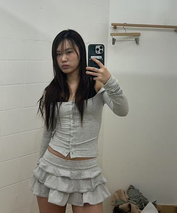 MUSINSA | GLOWNY PICOT FRILL MINI SKIRT (WHITE MELANGE)