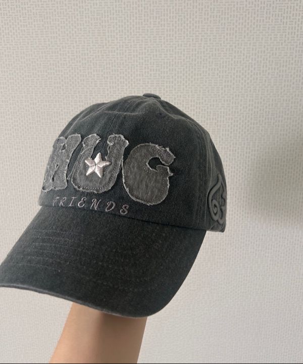 MUSINSA | HUG YOUR SKIN Hug Friends Cap (Charcoal)