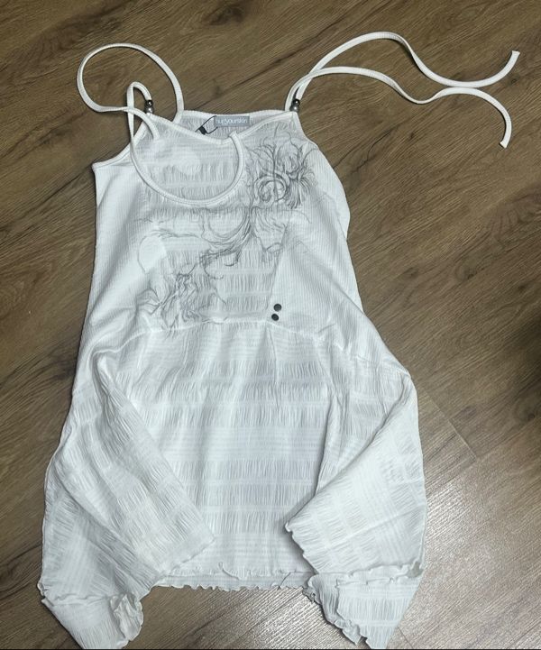 MUSINSA | HUG YOUR SKIN Flared V-Neck Sleeveless (White)