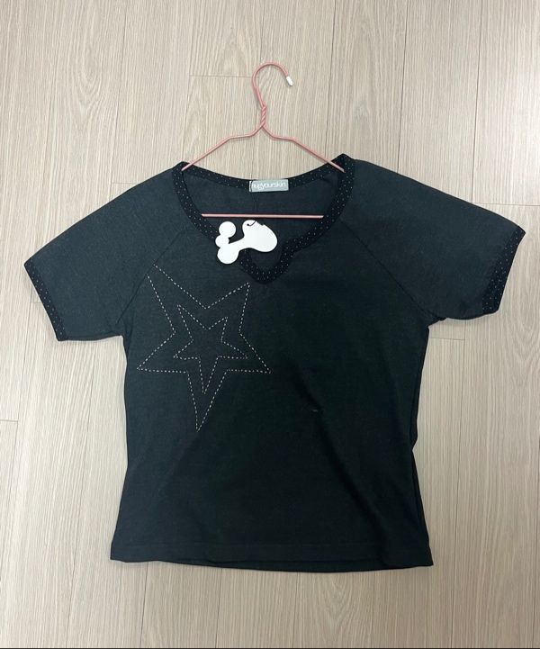 MUSINSA | HUG YOUR SKIN Star Stitch Top (Grey)