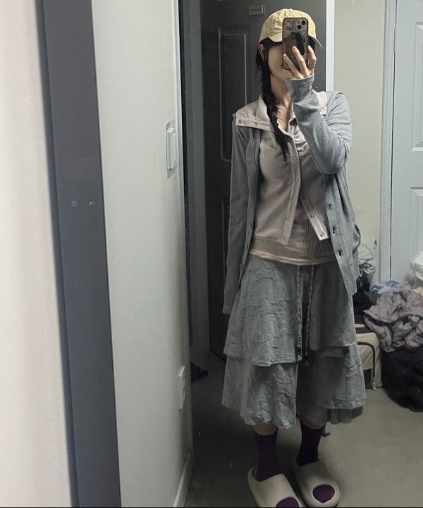 MUSINSA | HUG YOUR SKIN Star Flared Midi Skirt (Grey)
