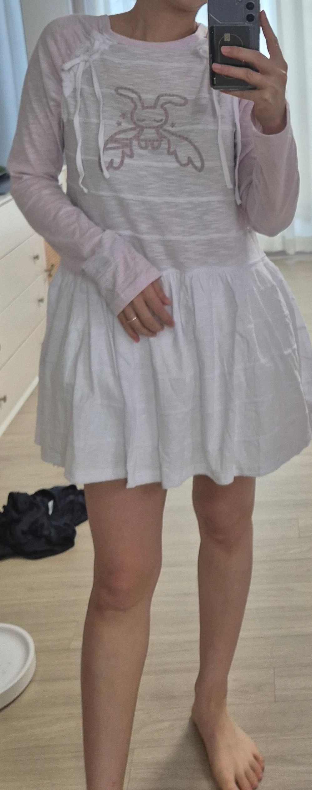 MUSINSA公式 | HUG YOUR SKIN Angel Patch Raglan Dress (White