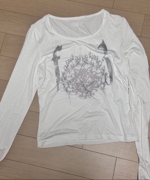 MUSINSA | HUG YOUR SKIN Ornament Print Top (White)