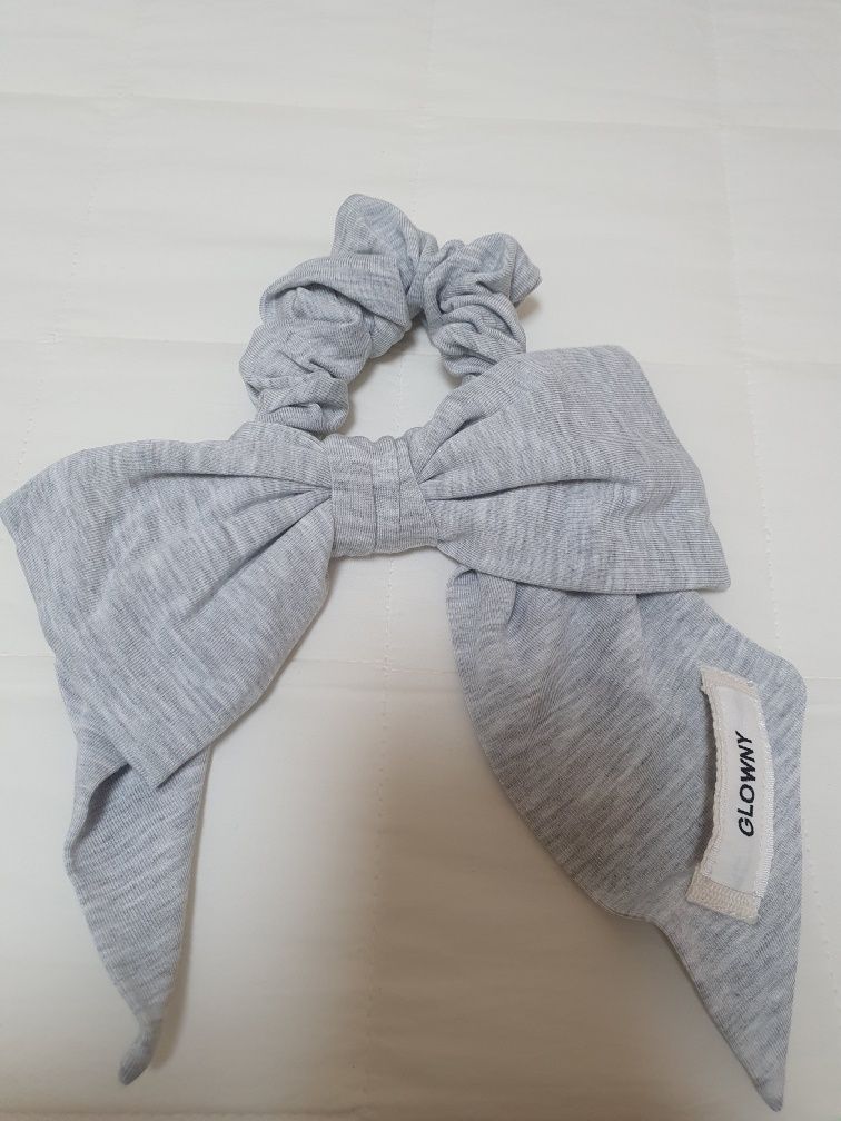 MUSINSA | GLOWNY BOW SCRUNCHIE (WHITE MELANGE)