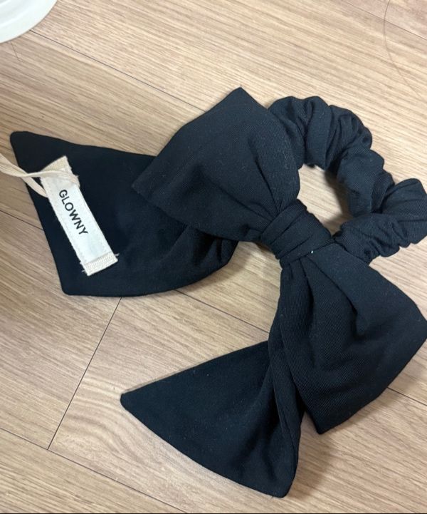 MUSINSA | GLOWNY BOW SCRUNCHIE (WHITE MELANGE)