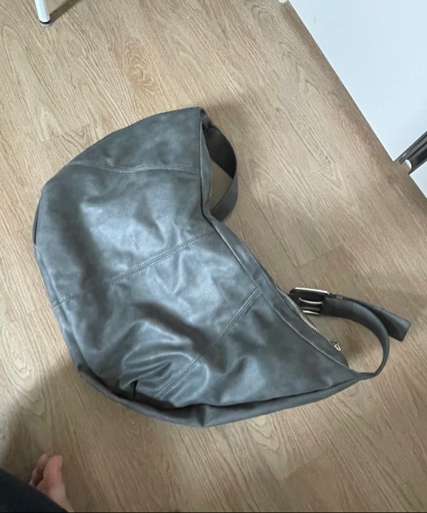 MUSINSA | MILLO WOMEN Vegan Suede Hobo Bag [Black]