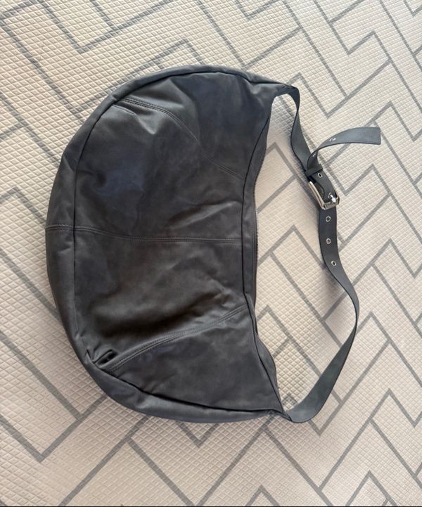 MILLO ARCHIVE ♥ Vegan Suede Hobo Bag/ 追跡付 MUSINSA公式 | MILLO WOMEN Vegan Suede Hobo Bag [Black]
