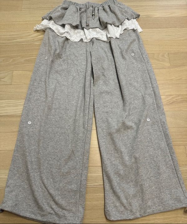 MUSINSA | FANCY CLUB Frill Lace Button Sweatpants (BLACK