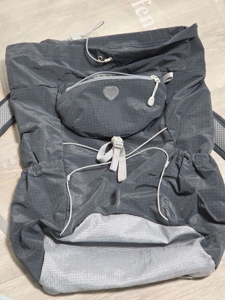 ★Fennec★ AIRY POCKET BACKPACK CHARCOAL FENNEC) AIRY POCKET BACKPACK - CHARCOAL