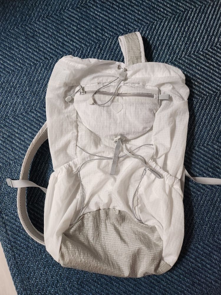 MUSINSA | fennec AIRY POCKET BACKPACK - WHITE